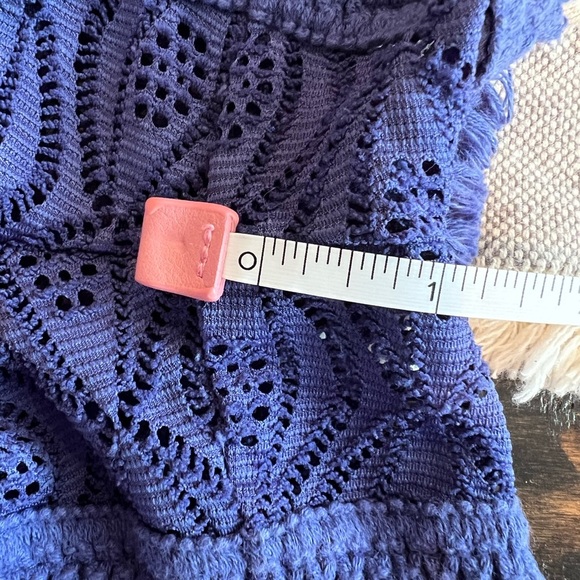 Venus Swimwear Navy Lace Cover-up Shorts, size large, EUC, summer, swimsuit - Picture 4 of 7